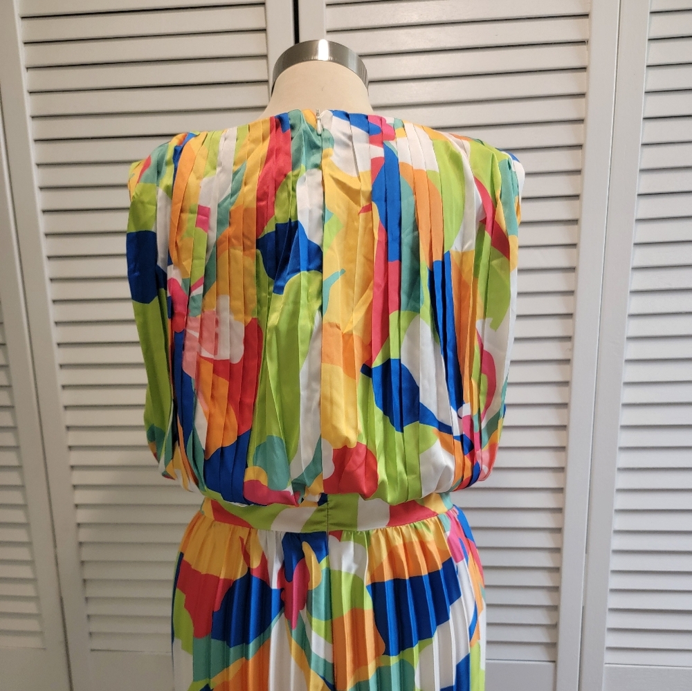 $9 FLYING TOMATO PLEATED MAXI DRESS NWOT - Picture 3 of 6